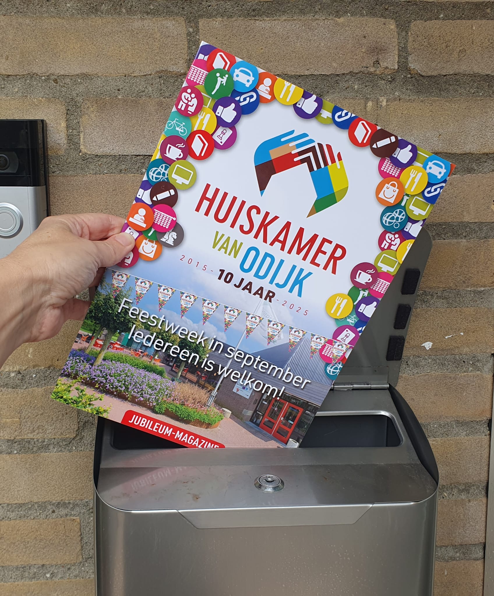 HvO_foto-jubileummagazine-in-brievenbus